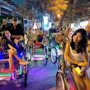 Hue Royal Cyclo & Street Food Safari