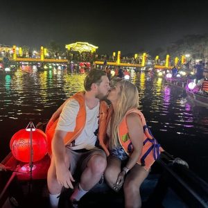 HOI AN EVENING FOOD SAFARI & LANTERN BOAT RIDE