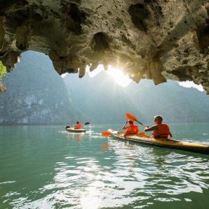HALONG BAY CLASSIC DISCOVERY: FULL-DAY CRUISE