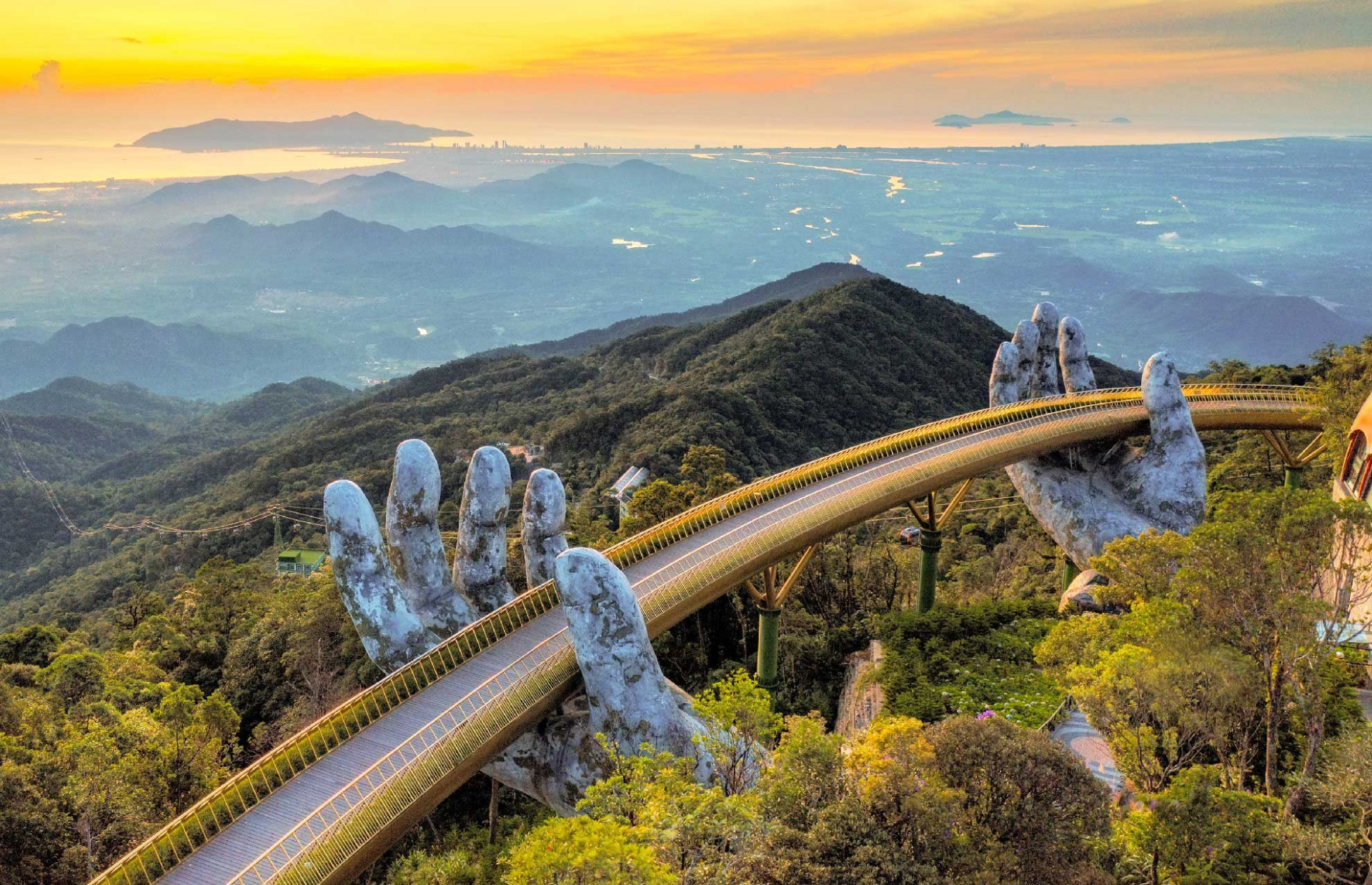 Golden Bridge (Ba Na Hills)