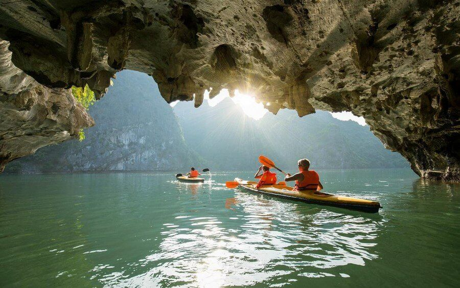 HALONG BAY CLASSIC DISCOVERY: FULL-DAY CRUISE